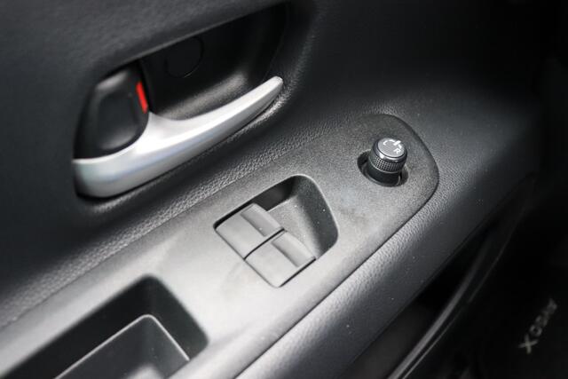 Toyota AYGO X 1.0 VVT-i Pulse, Zwarte velgen 18 inch