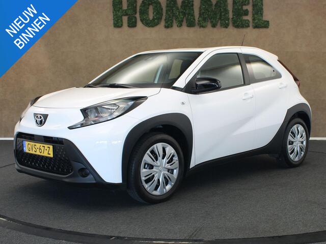 Toyota AYGO X 1.0 VVT-i MT Play - ORIGINEEL NEDERLANDSE AUTO - APPLE CARPLAY/ANDROID AUTO - AIRCO - MULTIMEDIAVOORBEREIDING - CRUISE CONTROL - ACHTERUITRIJCAMERA - LICHTSENSOR -
