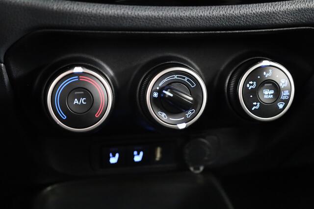 Toyota AYGO X 1.0 VVT-i S-CVT first Limited | Stoelverwarming | Parkeercamera | Apple Carplay / Android Auto |
