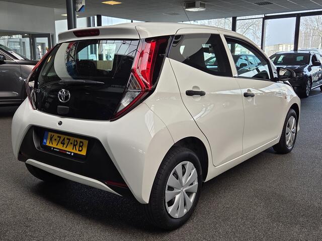 Toyota AYGO 1.0 VVT-i x-fun