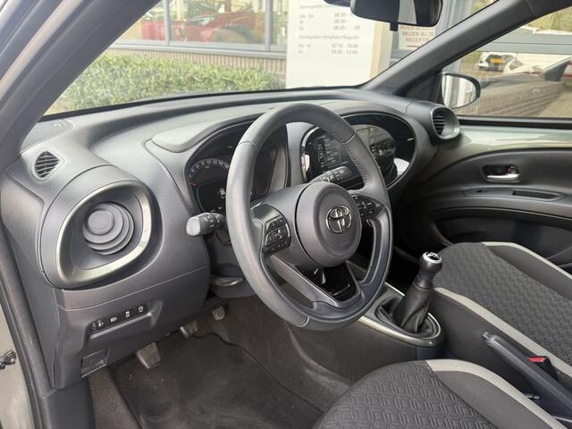 Toyota AYGO X 1.0 VVT-i MT first