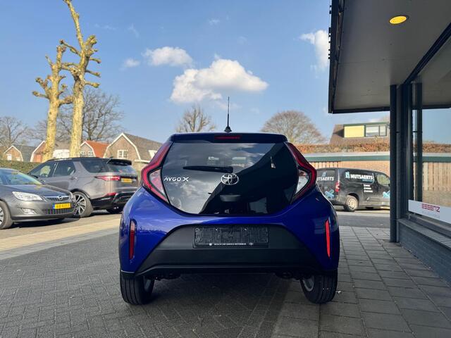 Toyota AYGO X 1.0 VVT-i MT Premium