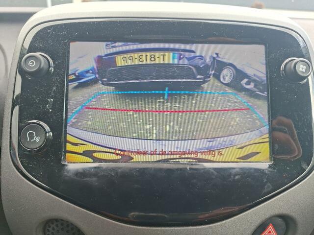 Toyota AYGO 1.0 VVT-i x-Joy AUT! Camera! Carplay! Apk 12-2027! VERWACHT!!