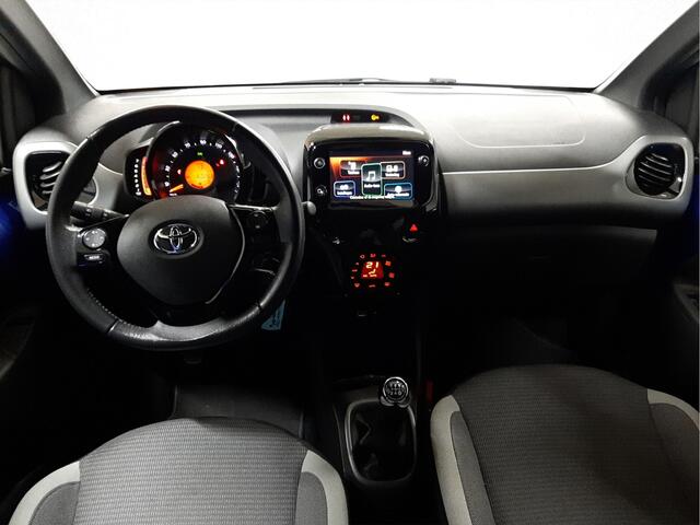 Toyota AYGO 1.0 VVT-i x-cite ultimate | Camera | LM Velgen |