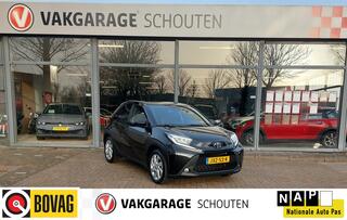 toyota-aygo-x-1.0-vvt-i-mt-first