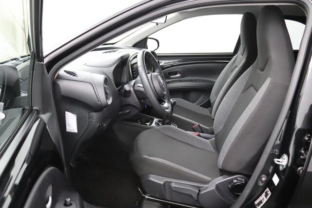 Toyota AYGO X 1.0 VVT-i MT first | Lichtmetalen Velgen | Privacy Glas | Led Verlichting | Automatische Airco |