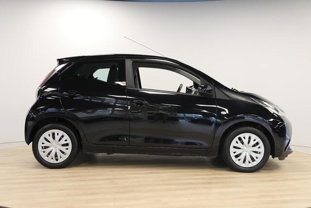 Toyota AYGO 1.0 VVT-i x-play | Cruise | Camera | Airco