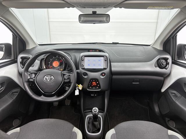 Toyota AYGO 1.0 VVT-i x-joy cabrio | 1e Eigenaar | NIEUW GELEVERD & ONDERHOUDEN | Apple Carplay / Android Auto |