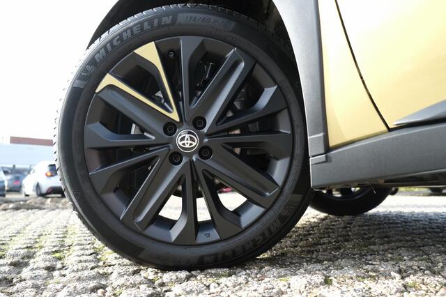 Toyota AYGO X 1.0 VVT-i S-CVT 72PK premium design pack Automaat | Smart Entry