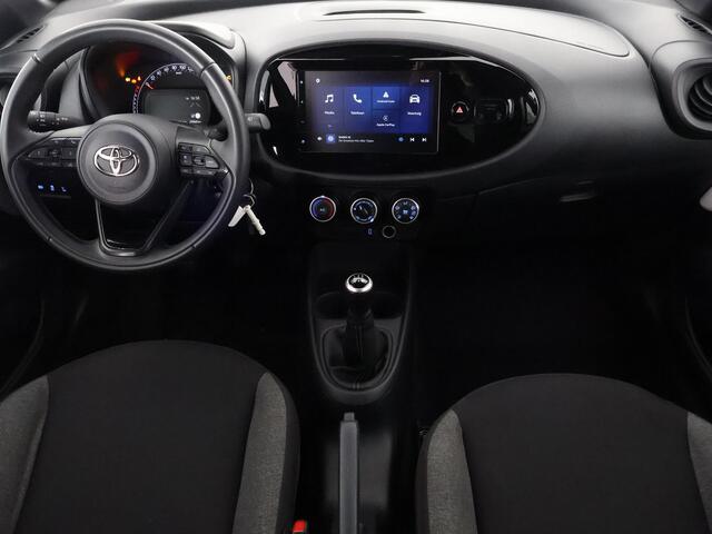 Toyota AYGO X 1.0 VVT-i MT Play Sport | 1e eigenaar | Apple Carplay & AndroidAUTO | Privacy Glass | Camera |