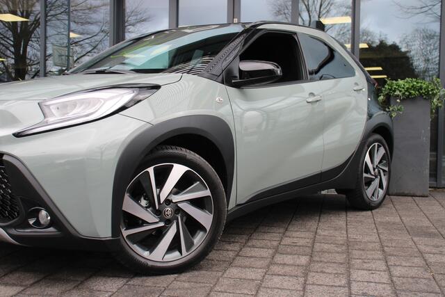 Toyota AYGO X 1.0 VVT-i S-CVT Envy Two-tone