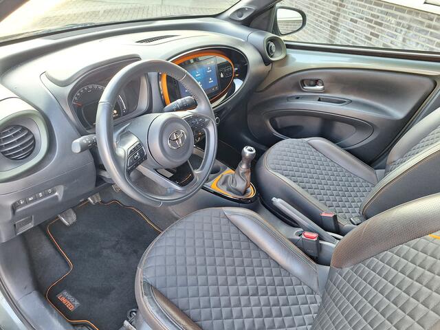 Toyota AYGO X 1.0 VVT-i MT Limited JBL Speaker PDC v+a Climaat Ad. Cruise