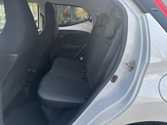 Toyota AYGO 1.0 VVT-i x-joy | 06-10141018 Voor meer informatie