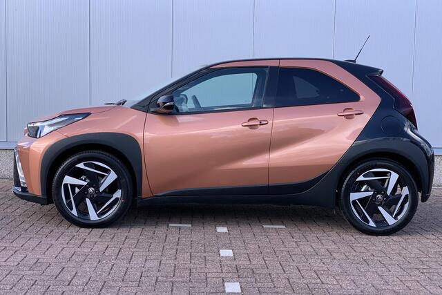Toyota AYGO X Hybrid 115 envy | Camera | Apple Carplay | Stoelverwarming