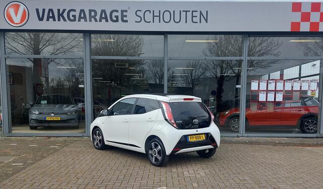 Toyota AYGO 1.0 VVT-i x-pose | Apple Carplay | Schuifdak