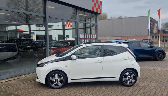 Toyota AYGO 1.0 VVT-i x-pose | Apple Carplay | Schuifdak