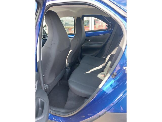 Toyota AYGO X 1.0 VVT-i MT Play