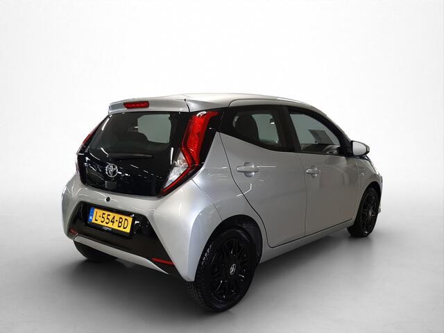 Toyota AYGO 1.0 VVT-i x-play | Airco | Apple Carplay/Android Auto | Camera |