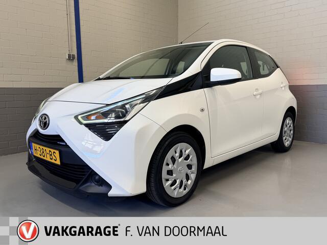 Toyota AYGO 1.0 VVT-i x-play limited | camera | nav | carplay