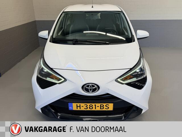 Toyota AYGO 1.0 VVT-i x-play limited | camera | nav | carplay