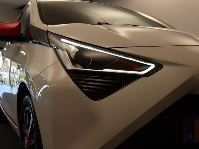 Toyota AYGO 1.0 VVT-i X- Cite Cabriodak - ORIGINEEL NEDERLANDSE AUT0 - AFKOMSTIG VAN 2E EIGENAAR - ELEKTRISCH CABRIODAK - APPLE CARPLAY/ ANDROID AUTO - CAMERA - TOERENTELLER - GROOT MULTIMEDIADISPLAY - AIRCO - ELEKTRISCH BEDIENBARE BUITENSPIEGELS - HALF LEDEREN BEKLE