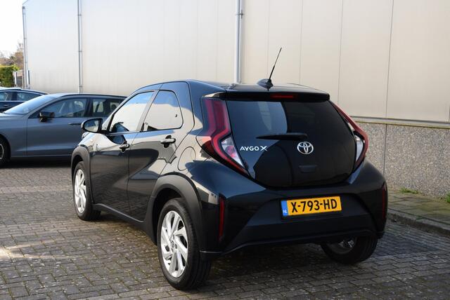 Toyota AYGO X 1.0 VVT-i MT first | Stoelverwarming | Dealer onderhouden | Cruise control |