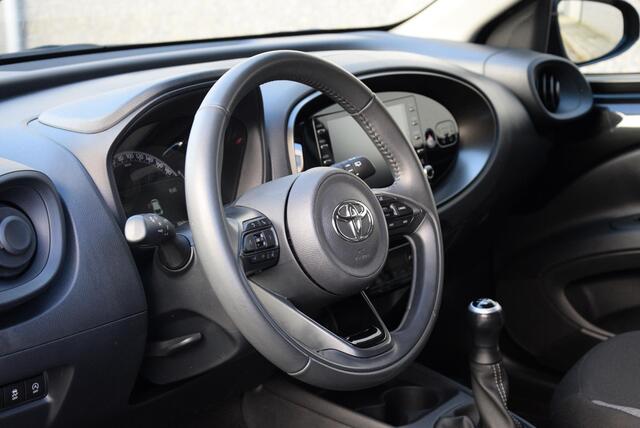 Toyota AYGO X 1.0 VVT-i MT first | Stoelverwarming | Dealer onderhouden | Cruise control |