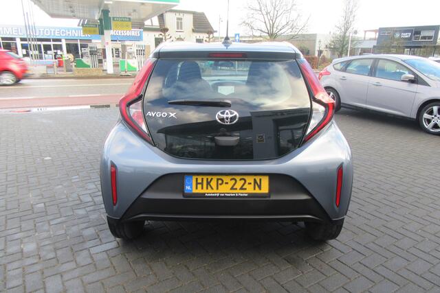 Toyota AYGO X 1.0 VVT-i S-CVT Play Automaat