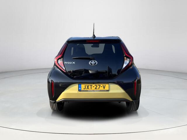 Toyota AYGO X 1.0 VVT-i MT Pulse | Keyless entry | Navigatie | Licht metalen velgen | Automatische airco | Draadloze telefoonlader |