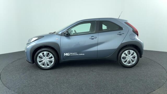 Toyota AYGO X 1.0 VVT-i MT Play