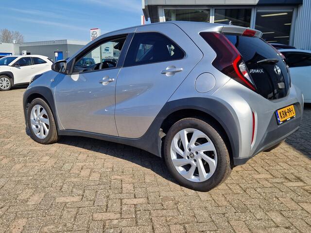 Toyota AYGO X 1.0 VVT-i MT first Camera | Stoelverwarming | Apple carplay Android auto