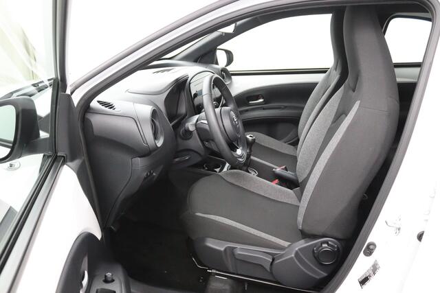 Toyota AYGO X 1.0 VVT-i MT Play | Adaptieve Cruise control | Achteruitrijcamera | Airco | Safety Sense |