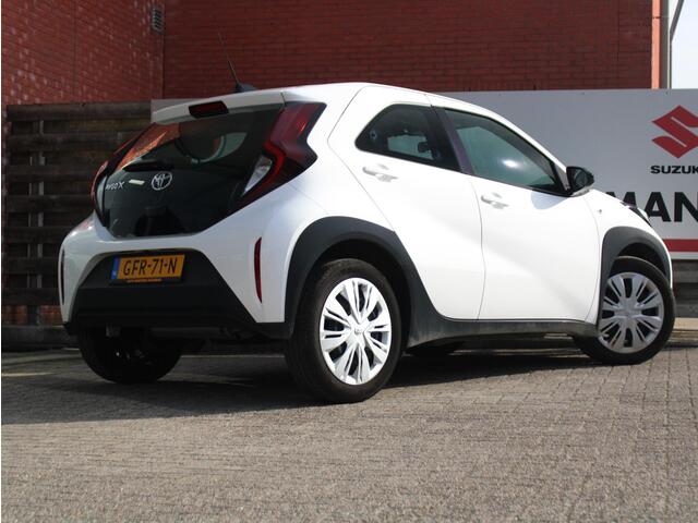Toyota AYGO X 1.0 VVT-i MT Play Achteruitrijcamera, Cruise Control Adaptief, Apple Carplay/Android Auto, Elektrische Ramen