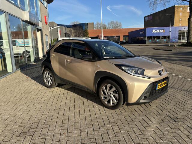 Toyota AYGO X 1.0 VVT-i S-CVT Play | Automaat | Stoelverwarming | Achteruitrijcamera |
