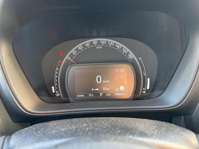 Toyota AYGO X 1.0 VVT-i S-CVT Play | Automaat | Stoelverwarming | Achteruitrijcamera |