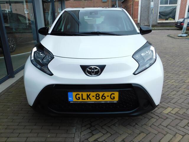 Toyota AYGO X 1.0 VVT-i MT Play