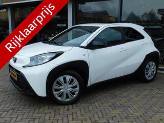 toyota-aygo-x-1.0-vvt-i-mt-play
