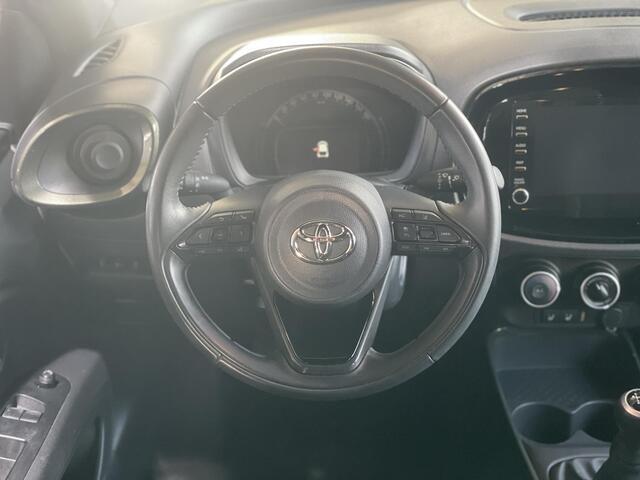 Toyota AYGO X 1.0 VVT-i MT first