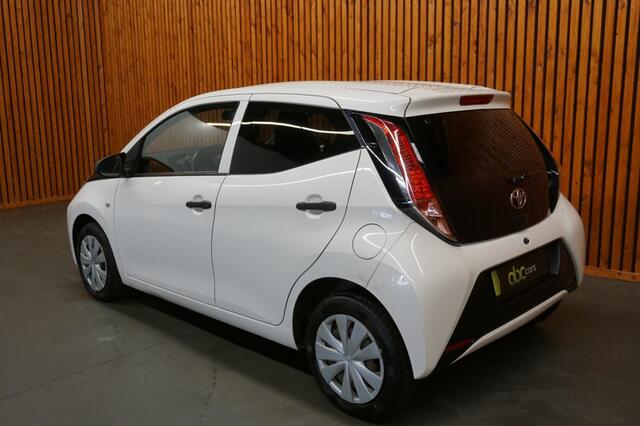 Toyota AYGO 1.0 VVT-i x-now 5drs Airco