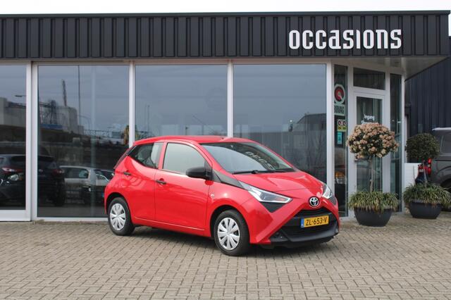 Toyota AYGO 1.0 VVT-i x-fun
