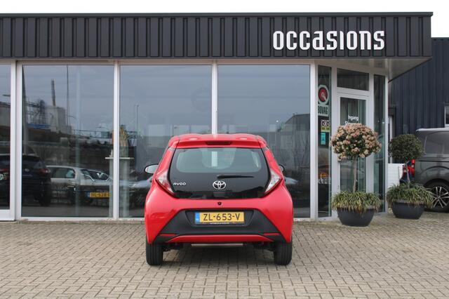 Toyota AYGO 1.0 VVT-i x-fun