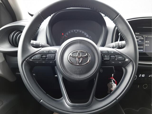 Toyota AYGO X 1.0 VVT-i S-CVT first | Automaat | CarPlay/Android Auto | Camera | Trekhaak |