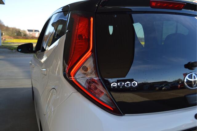 Toyota AYGO 1.0 VVT-i x-cite ultimate | Bi-Tone | Smart | Climate Control | Orig NL auto