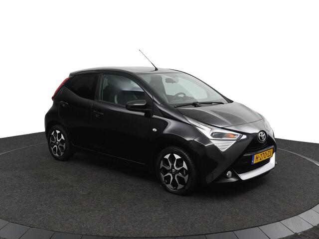 Toyota AYGO 1.0 VVT-i x-joy | Privacy Glas | Automatische Airco | Lichtmetalen Velgen | Achteruitrijcamera |