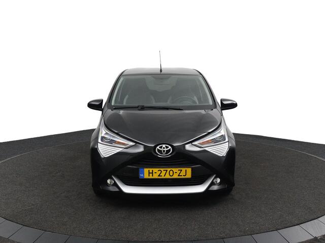 Toyota AYGO 1.0 VVT-i x-joy | Privacy Glas | Automatische Airco | Lichtmetalen Velgen | Achteruitrijcamera |