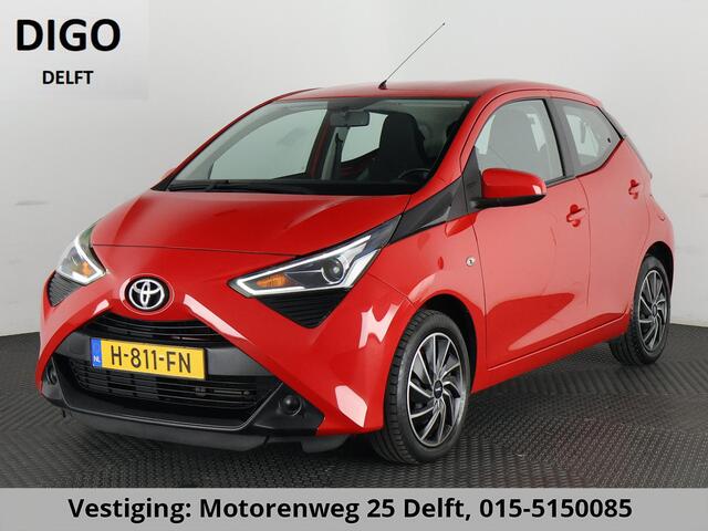 Toyota AYGO 1.0 VVT-i X-PLAY CARPLAY NAVI GARANTIE 2030* . CAMERA . DEALER ONDERHOUDEN . APPLE CARPLAY & ANDROID AUTO