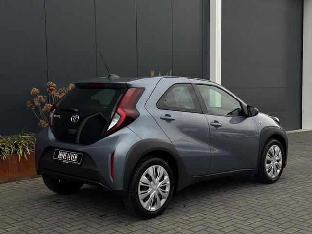 Toyota AYGO X 1.0 VVT-i S-CVT Prem AUTOMAAT NAVI CAMERA LED GARANTIE