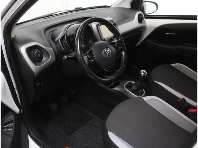 Toyota AYGO 1.0 VVT-i x-fun AIRCO | CAMERA | STB | LED | ELRM/SP | CV