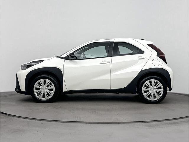 Toyota AYGO X Hybrid 115 play | Apple Carplay & Android Auto | Parkeercamera | * | Auto op bestelling |