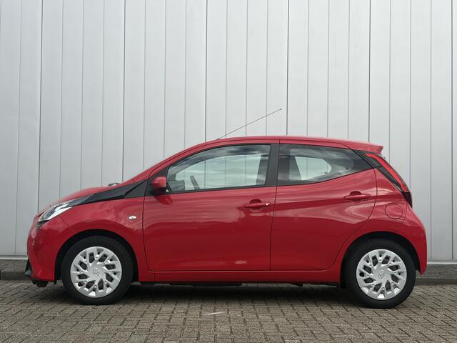 Toyota AYGO 1.0 VVT-i X-Play NL Auto Dealer Onderhouden Apple Carplay Android Auto Camera